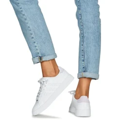 adidas ADVANTAGE