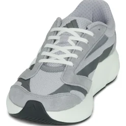 adidas Lightshift