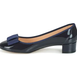 Betty London HENIA