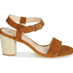Betty London JIKOTIFE