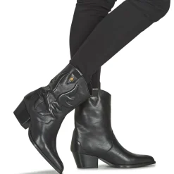 Betty London LOVALI