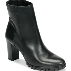 Betty London NOHIME