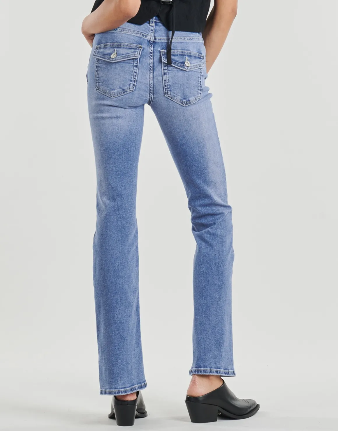 Flare Jeans Only