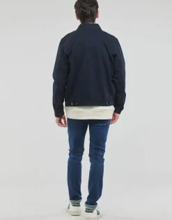 Jakker Lyle & Scott