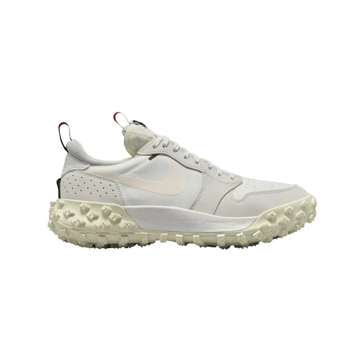 Nike Element