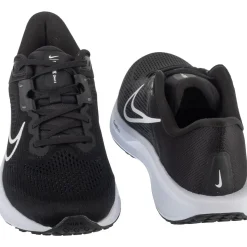 Nike Quest