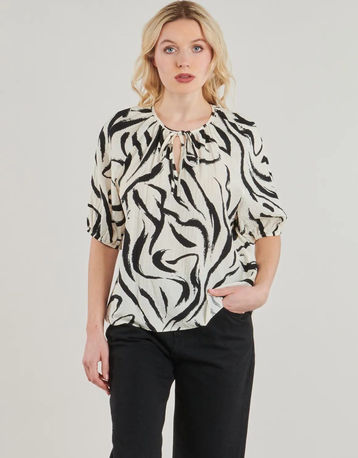 Toppe / Bluser Vila