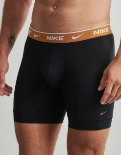 Trunks Nike