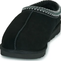 UGG TASMAN II